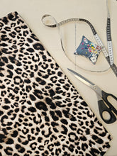 Load image into Gallery viewer, Beginners Sewing/Dressmaking Class-6 Weeks August/September
